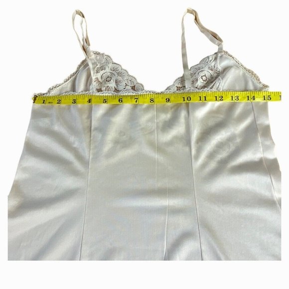 Vintage Vanity Fair 70's Sissy 32 Nylon Full Slip Dress Lingerie Lace Beige 30L - Picture 10 of 12
